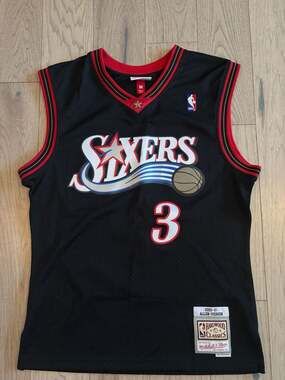 Mitchell & Ness Allen Iverson Philadelphia 76ers 2000-01 Swingman Jersey Size M